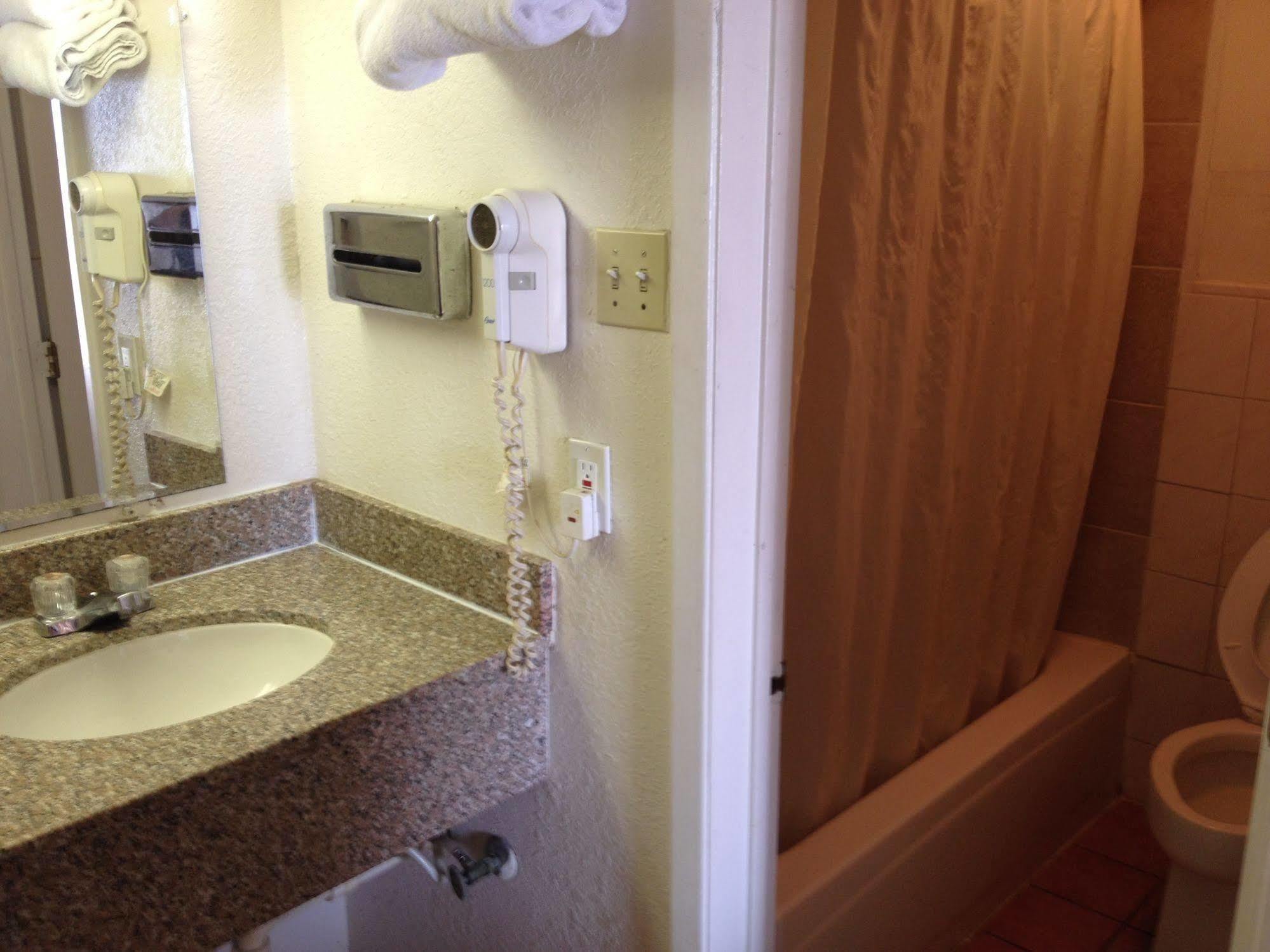 Crown Inn Grand Prairie Kültér fotó